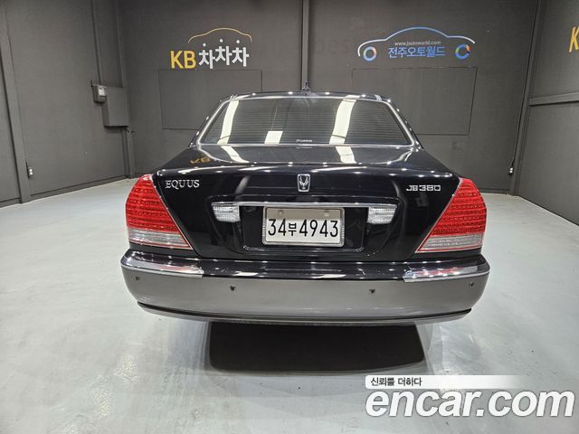 Hyundai Equus из Кореи Encar