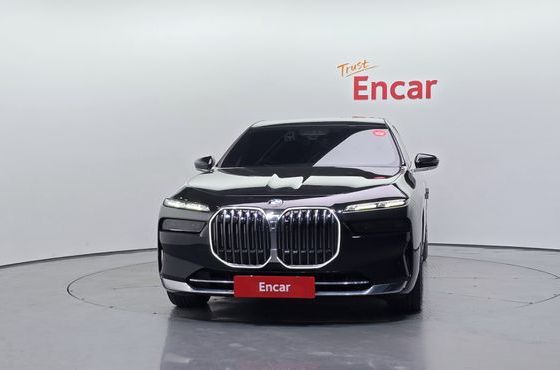 BMW 7-Series 740i sDrive Design Pure Excellence — пробег 75 788 км — фото 3 из 5