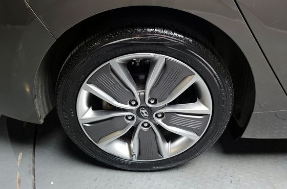 Hyundai Ioniq Q — пробег 230 545 км — фото 5 из 5