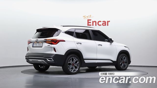 Kia Seltos из Кореи Encar