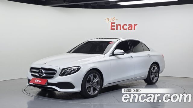 Mercedes-Benz E-Class E300 4MATIC Avnatgarde — пробег 86 951 км — фото 1 из 5
