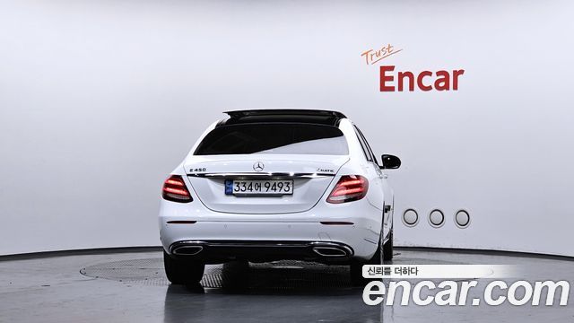 Mercedes-Benz E-Class из Кореи Encar