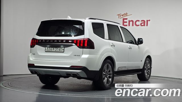 Kia Mohave Diesel 3.0 4WD 7-Seater Masters — пробег 82 359 км — фото 2 из 5