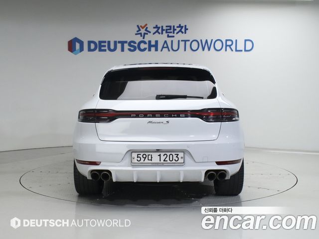 Porsche Macan из Кореи Encar