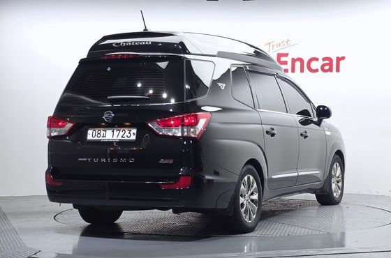 Ssangyong KORANDO 4WD Chateau 9-seater High-roof — пробег 48 028 км — фото 2 из 5