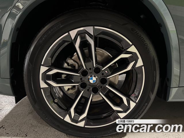 BMW X1 xDrive 20i M Sport — пробег 4 115 км — фото 5 из 5