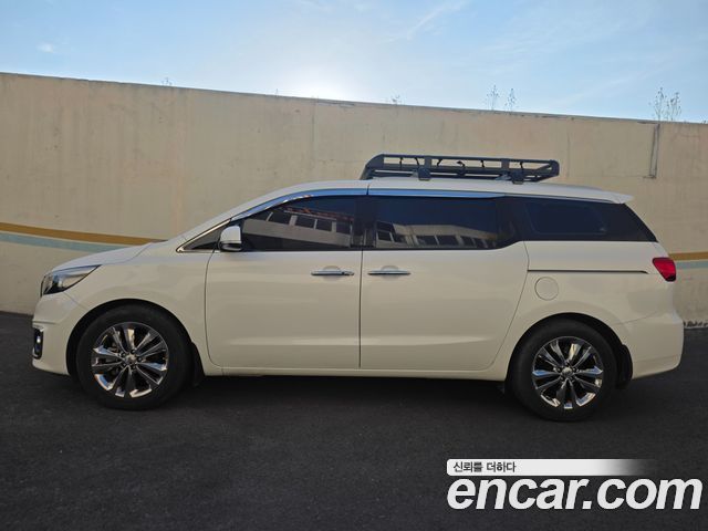 Kia Carnival из Кореи Encar