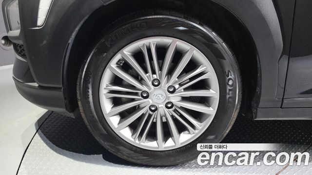 Hyundai Kona из Кореи Encar