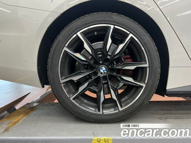 BMW i4 из Кореи Encar