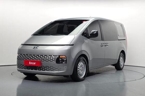 Hyundai Staria Cargo 5-Seater Smart — пробег 69 000 км — фото 1 из 5