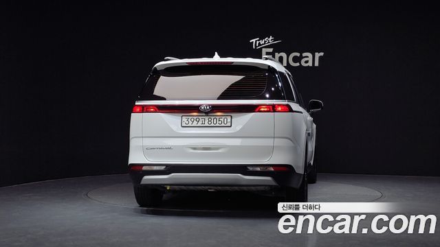 Kia Carnival из Кореи Encar