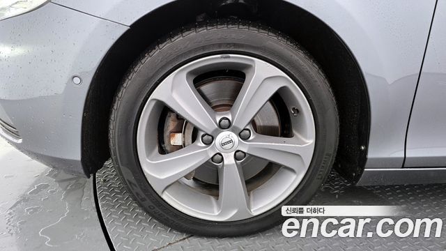 Volvo V40 из Кореи Encar