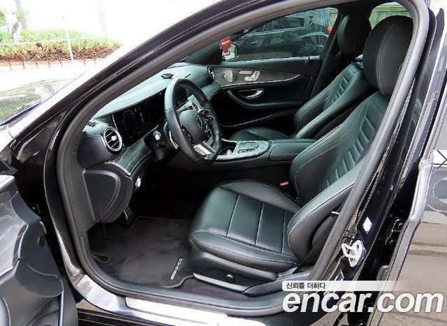 Mercedes-Benz E-Class из Кореи Encar