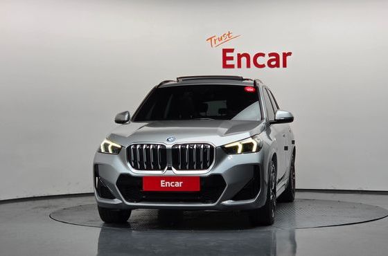 BMW iX1 xDrive 30 M Sport — пробег 123 662 км — фото 3 из 5
