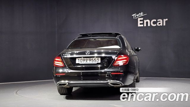 Mercedes-Benz E-Class из Кореи Encar
