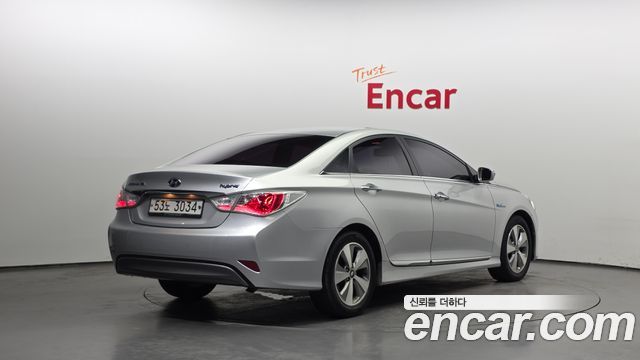 Hyundai Sonata 2.0 Premier — пробег 145 184 км — фото 2 из 5
