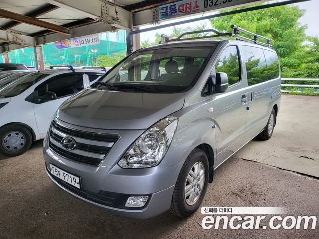 Hyundai Starex 11-Seater Wagon Smart — пробег 120 904 км — фото 2 из 5