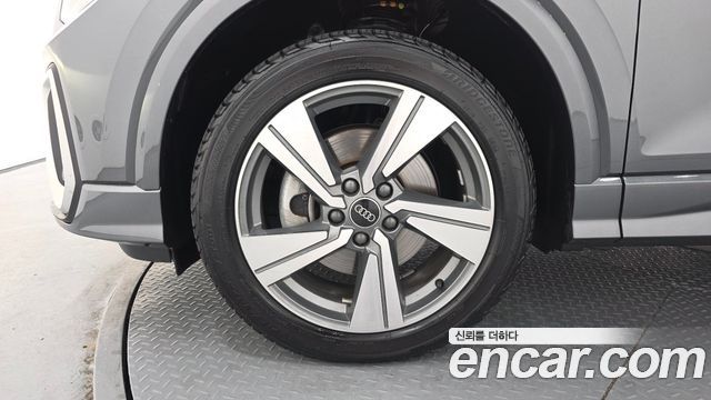 Audi Q2 из Кореи Encar