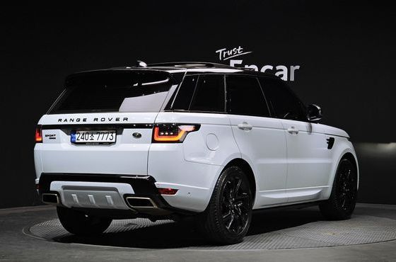 Land Rover Range Rover Sport 3.0 SDV6 HSE Dynamic — пробег 80 108 км — фото 2 из 5
