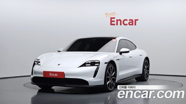Porsche Taycan Base — пробег 41 370 км — фото 1 из 5