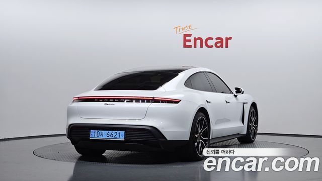 Porsche Taycan Base — пробег 41 370 км — фото 2 из 5