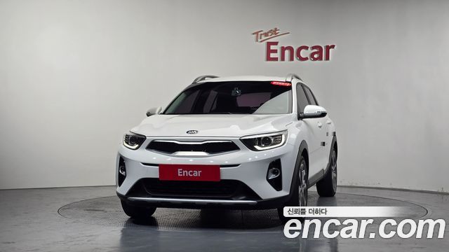 Kia Stonic из Кореи Encar