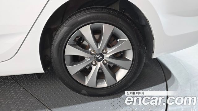 Hyundai Accent из Кореи Encar