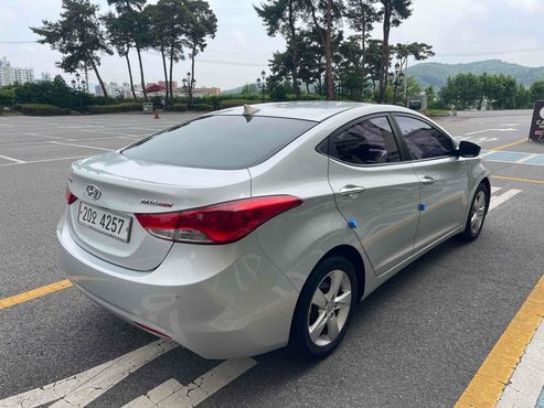Hyundai AVANTE M16 GDI Premier — пробег 110 895 км — фото 4 из 5