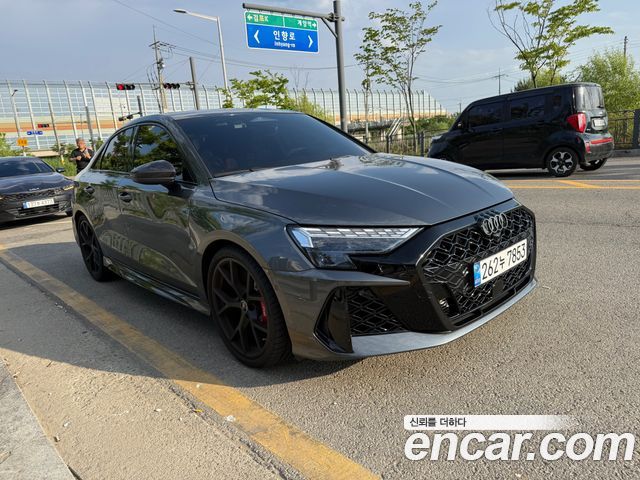 Audi RS3 2.5 TFSI Quattro — пробег 2 500 км — фото 2 из 5
