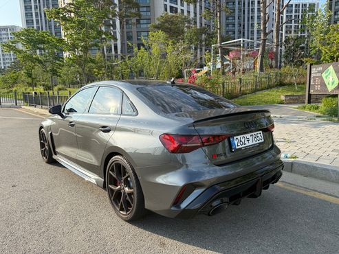 Audi RS3 2.5 TFSI Quattro — пробег 2 500 км — фото 4 из 5