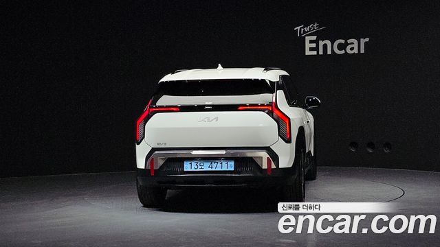 Kia EV3 из Кореи Encar