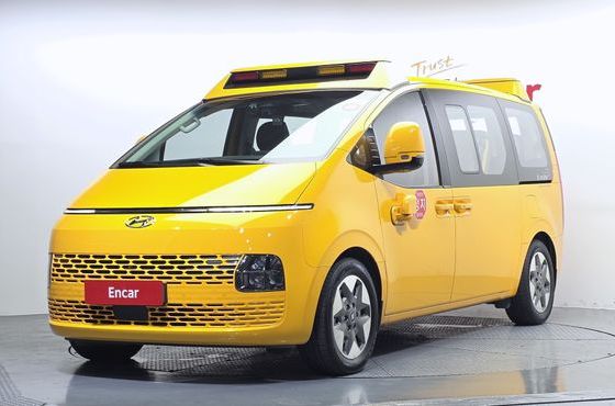 Hyundai Staria L3.5 Kinder Safety Car 15-Seater — пробег 47 614 км — фото 1 из 5