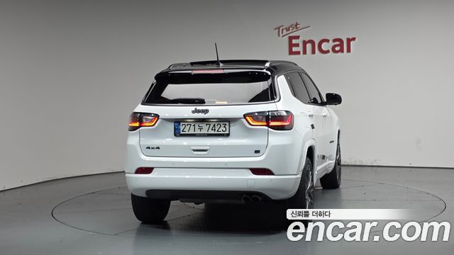 Jeep Compass из Кореи Encar