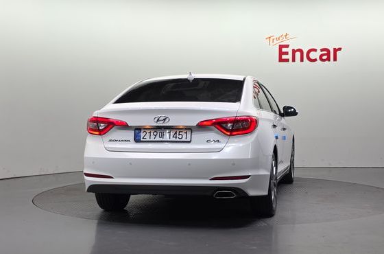 Hyundai Sonata 2.0 Premium — пробег 121 716 км — фото 4 из 5