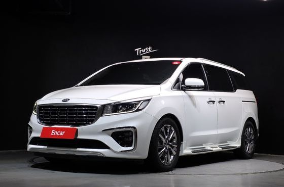 Kia Carnival 7-Seater Limousine President — пробег 42 605 км — фото 1 из 5