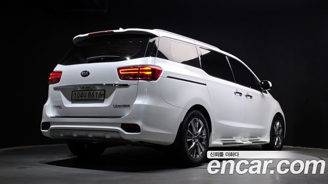Kia Carnival из Кореи Encar