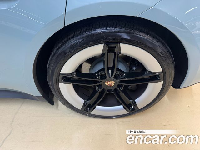 Porsche Taycan из Кореи Encar