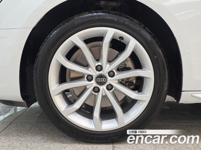 Audi A4 из Кореи Encar