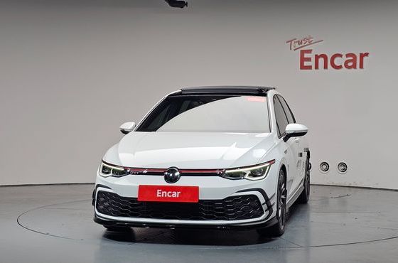 Volkswagen Golf 2.0 GTI — пробег 10 426 км — фото 3 из 5