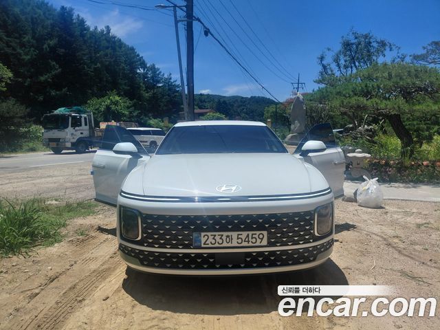 Hyundai Grandeur Premium — пробег 73 км — фото 1 из 5