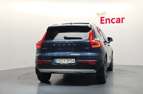 Volvo XC40 B4 Inscription — пробег 41 783 км — фото 4 из 5