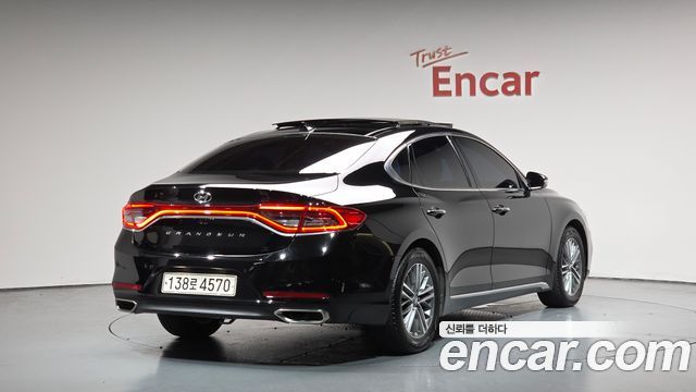 Hyundai Grandeur 2.4 Premium — пробег 70 668 км — фото 2 из 5