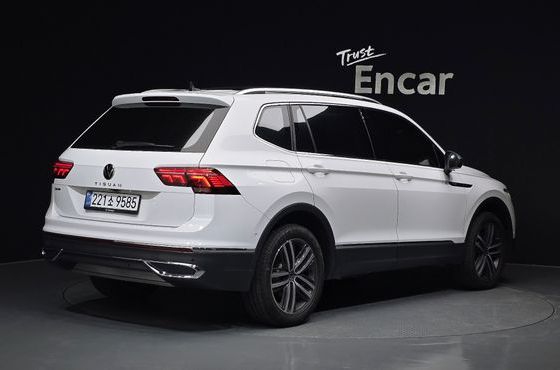 Volkswagen Tiguan 2.0 TSI Prestige — пробег 49 755 км — фото 2 из 5