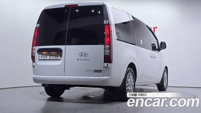 Hyundai Staria из Кореи Encar