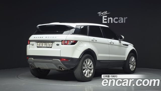Land Rover Range Rover Evoque 2.2 SD4 Pure — пробег 67 432 км — фото 2 из 5