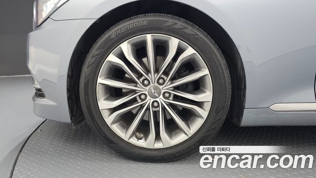Hyundai Genesis из Кореи Encar