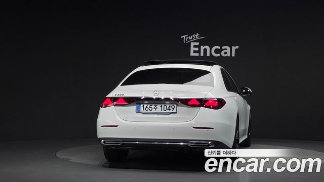 Mercedes-Benz E-Class из Кореи Encar