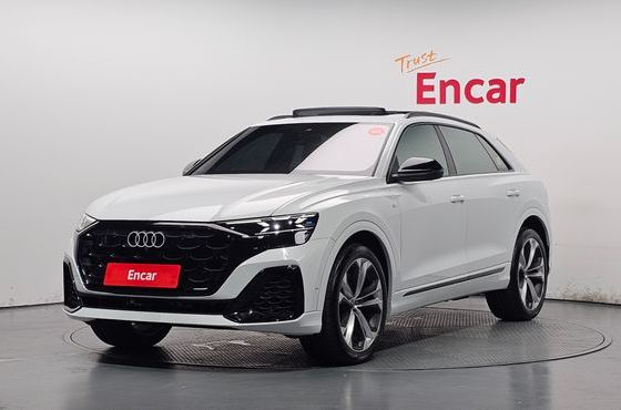Audi Q8 55 TFSI Quattro Premium — пробег 1 827 км — фото 1 из 5