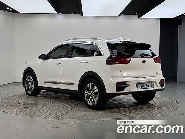 Kia Niro Taxi — пробег 233 627 км — фото 4 из 5