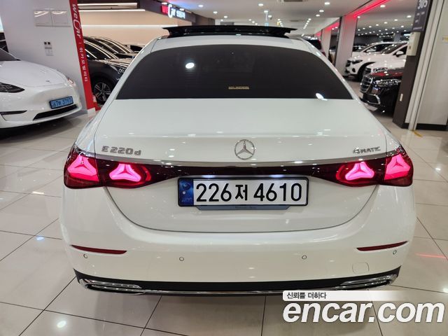 Mercedes-Benz E-Class из Кореи Encar
